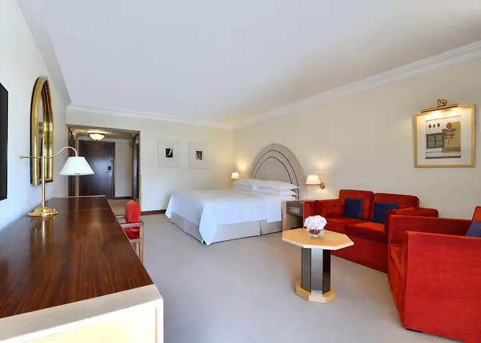 Sheraton Grand Doha Resort & Convention Hotel